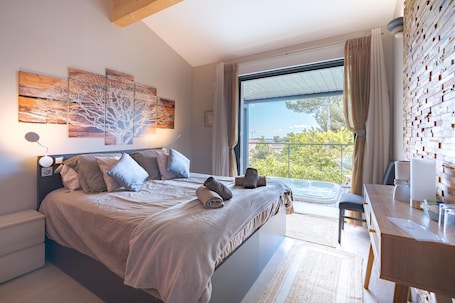 Luxury Double or Twin Room, 1 Bedroom, Non Smoking, Partial Sea View | Premium bedding, individually decorated, individually furnished