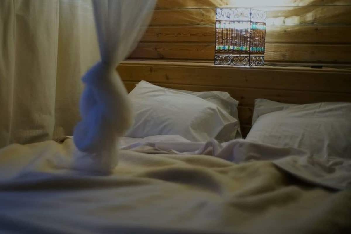 Double Room, Non Smoking | Blackout drapes, soundproofing, free WiFi