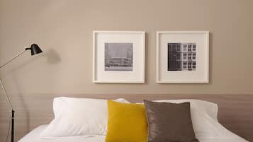 Premium bedding, soundproofing, iron/ironing board, free WiFi