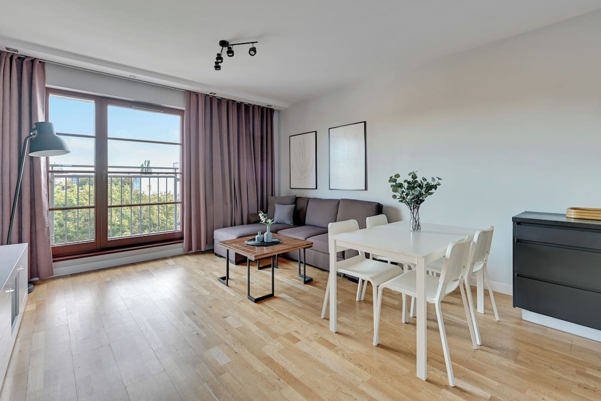 Classic Apartment | Hypo-allergenic bedding, individually decorated, individually furnished