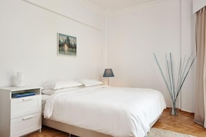Free WiFi, bed sheets