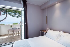Minibar, coffres-forts dans les chambres, Wi-Fi gratuit, draps fournis