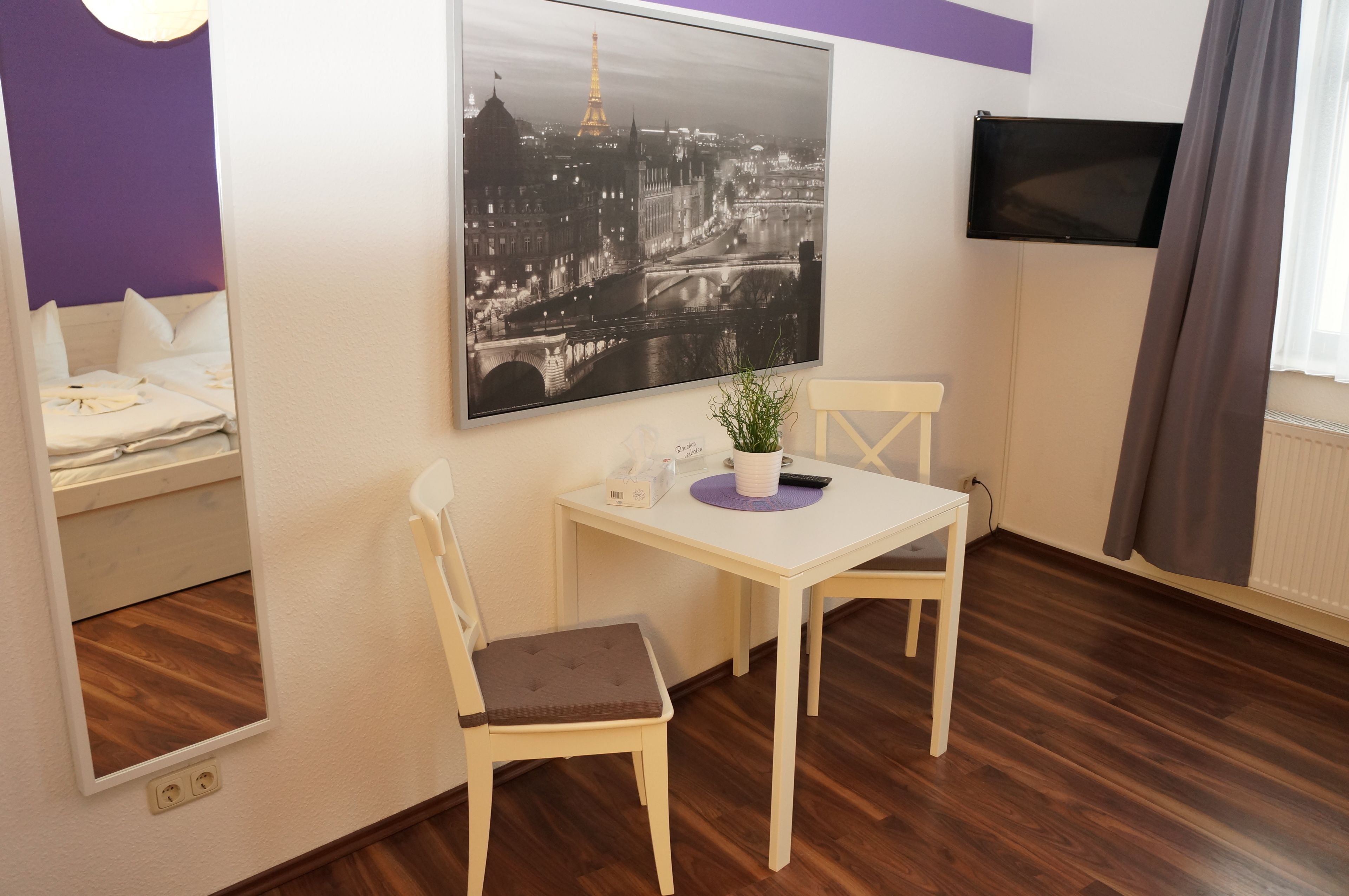 desk, blackout curtains, soundproofing, free wifi