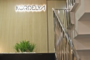 Staircase - Hotel 86 by Katipoglu (Izmir)