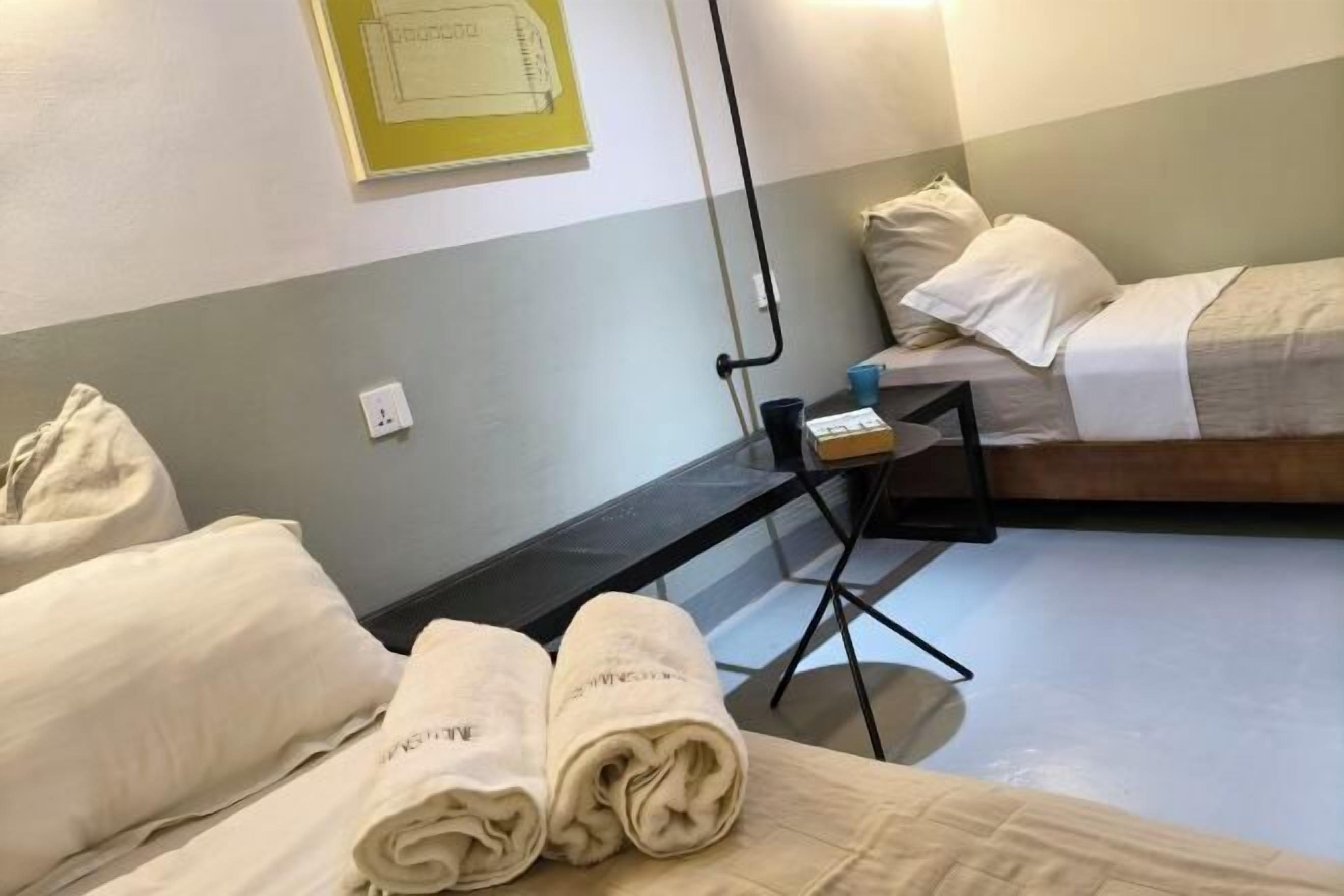 Rideaux occultants, Wi-Fi gratuit, draps fournis