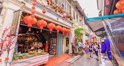 The Brownstone Hostel & Space