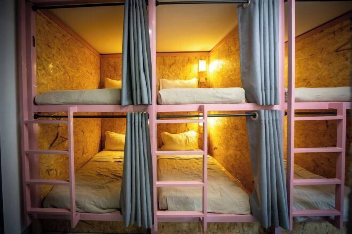 Blackout curtains, free WiFi, bed sheets