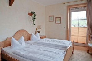 Double Room, 1 Double Bed, Non Smoking | Free cribs/infant beds, WiFi, bed sheets - Privathotel Brügges Loui (Willingen)