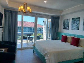 Habitación doble Confort | Minibar, decoración personalizada, muebles diferentes y wifi gratis 