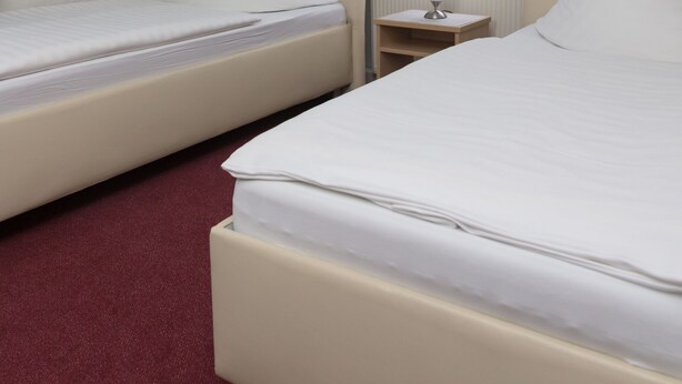 Standard Twin Room, Private Bathroom | Room amenity - Der kleine Nachbar (Gotha)