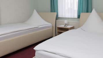 Standard Twin Room, Private Bathroom | Room amenity