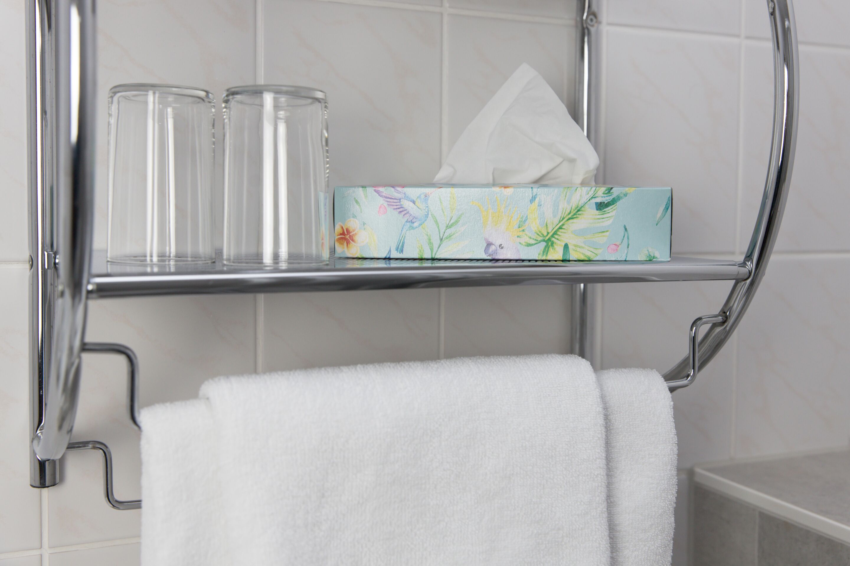 Standard-Zweibettzimmer, eigenes Bad | Badezimmer | Komfortbadewanne, kostenlose Toilettenartikel, Haartrockner, Handtücher