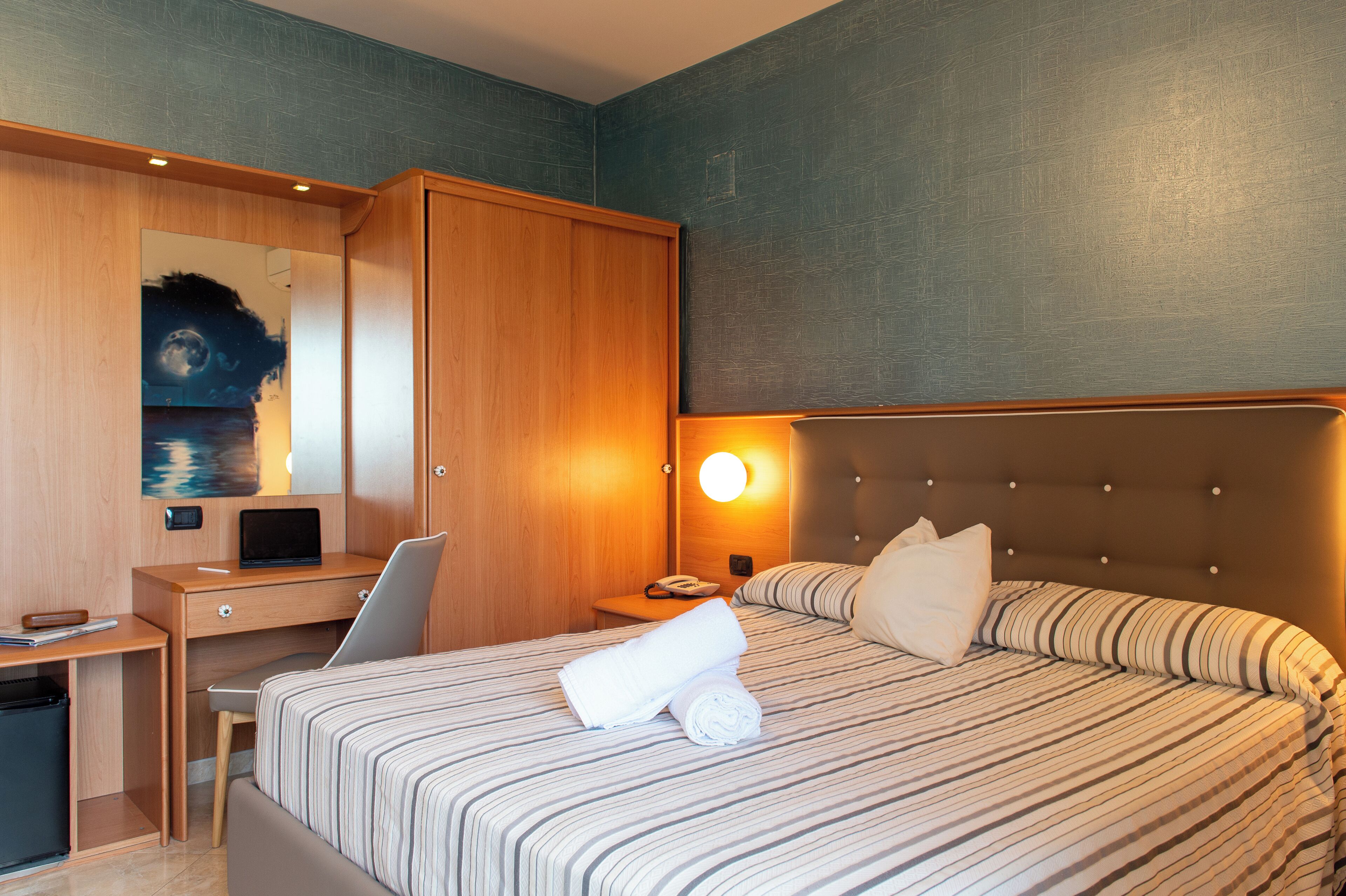 in-room safe, desk, blackout curtains, free wifi