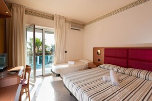 Classic Triple Room, Multiple Beds, Non Smoking