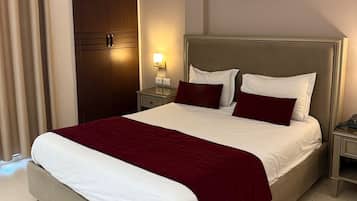 Doppelzimmer | Schreibtisch, Verdunkelungsvorhänge, Bügeleisen/Bügelbrett