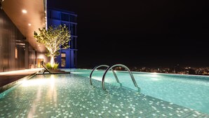 Pool - Zen Home Expressionz Suites (Kuala Lumpur)