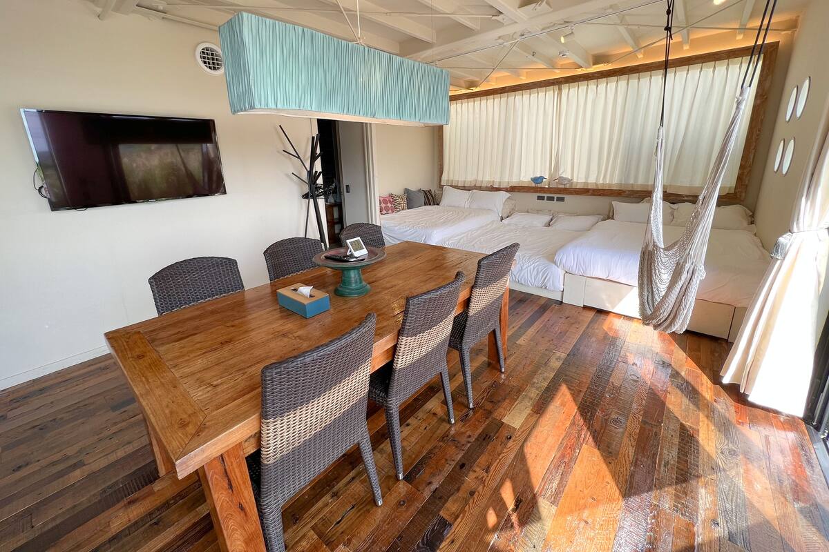 House B | Living area
