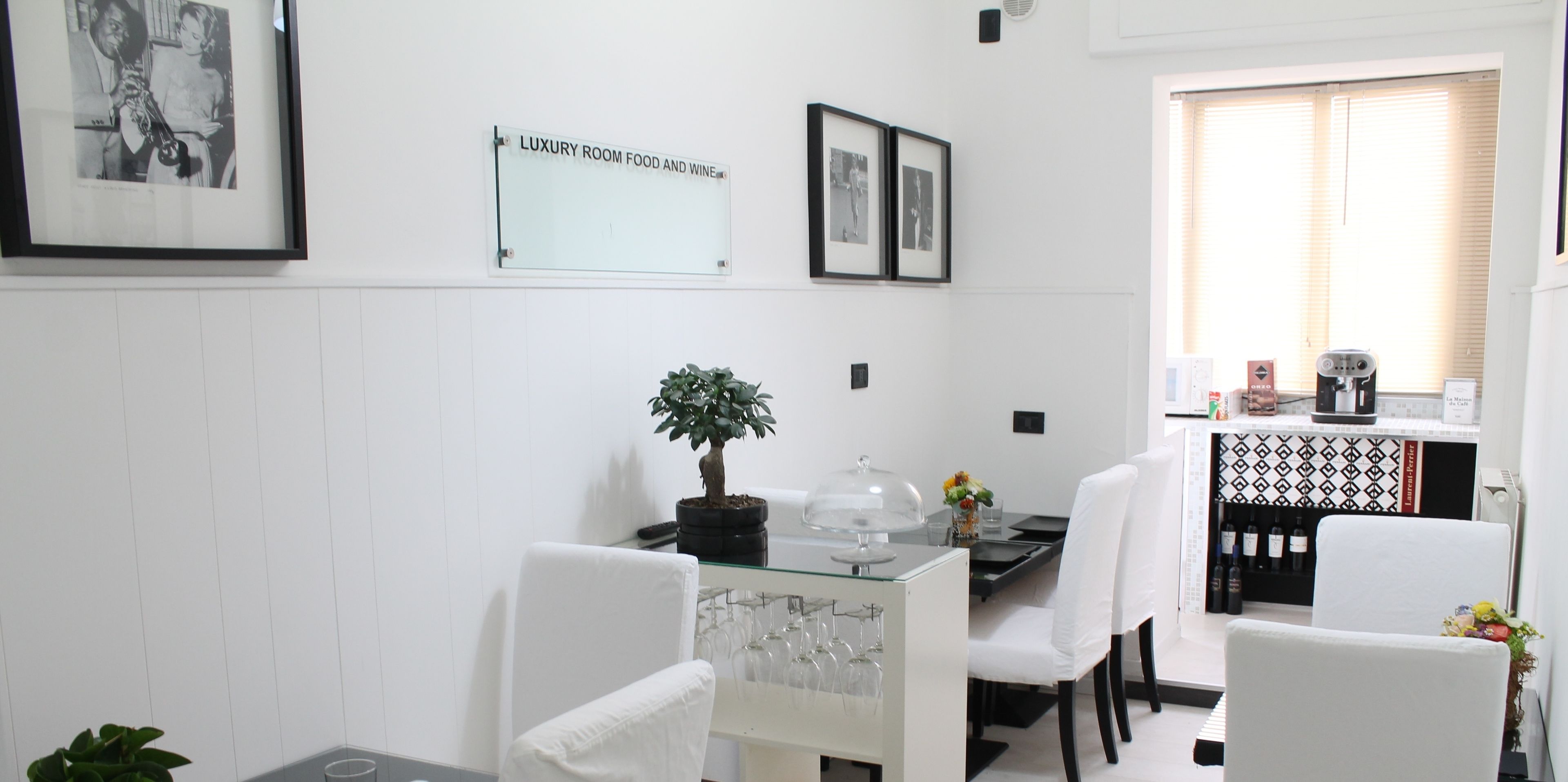 Tägliches inbegriffenes nach Wunsch zubereitetes Frühstück