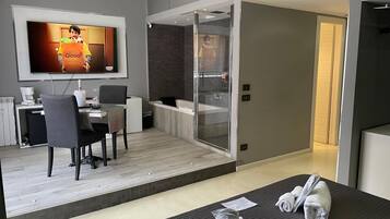 Minibar, Verdunkelungsvorhänge, Bügeleisen/Bügelbrett, kostenloses WLAN