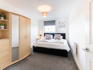 Appartement Confort, salle de bains attenante, vue ville | 2 chambres