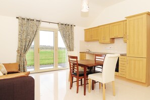 Standard Cottage, 1 Bedroom, Non Smoking | Interior - Sheephouse Country Courtyard (Donore)