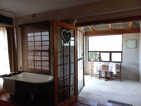 Wakkerst room Villager Self-Catering Suite for 2 | Living area