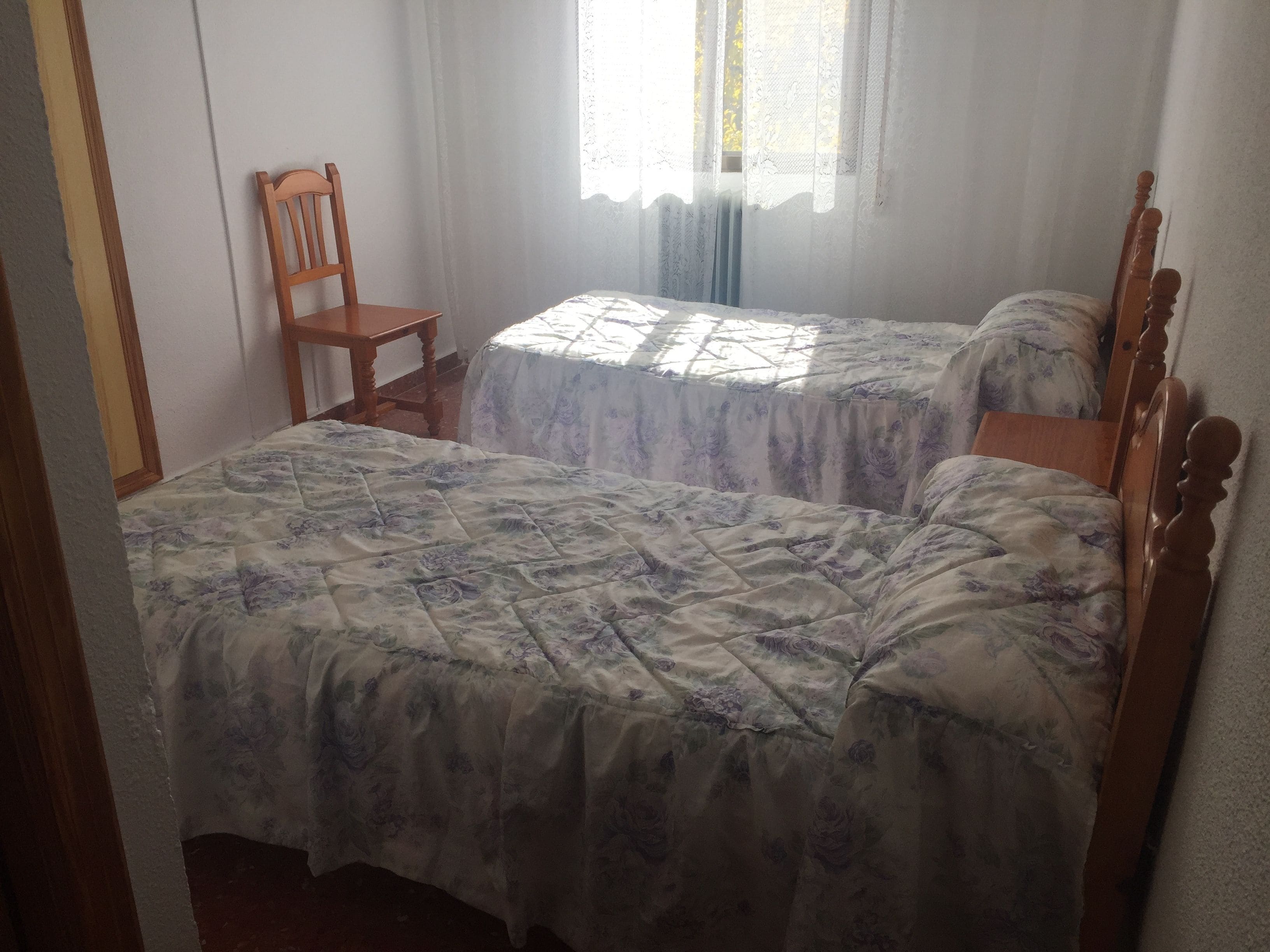 twin room | free wifi, bed sheets