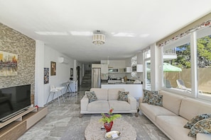 LCD-tv och dvd-spelare