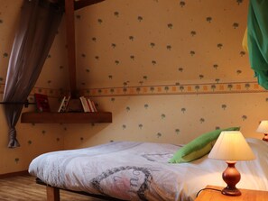 Classic-Doppelzimmer, mit Bad, Bergblick (Feraud)