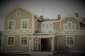 Entrée de l’hébergement