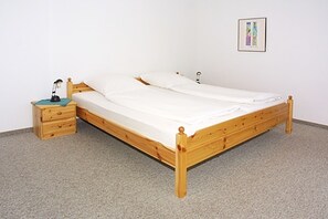 Chambre Double, balcon | Wi-Fi gratuit