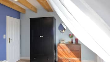 Apartemen (2 / incl 70 EUR cleaning fee) | Brankas dan didekorasi berbeda-beda