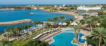 Hotel Coral Beach Resort