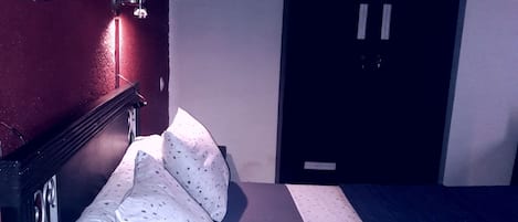 Sábanas de algodón egipcio, tabla de planchar con plancha y wifi gratis