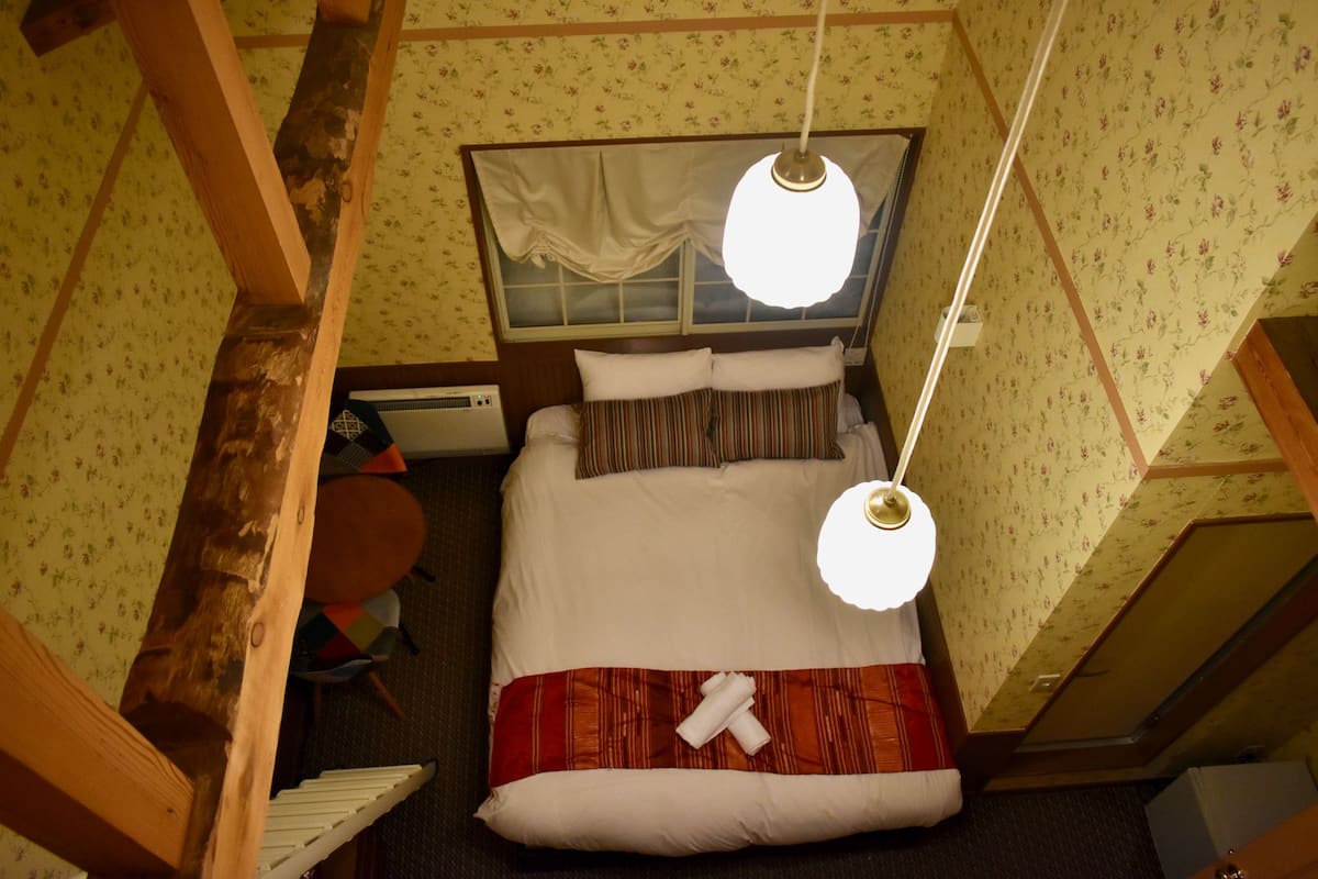 Standard Queen Room