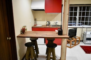 Self-contained Family Suite | Free WiFi, bed sheets - Altitude Madarao (Iiyama)