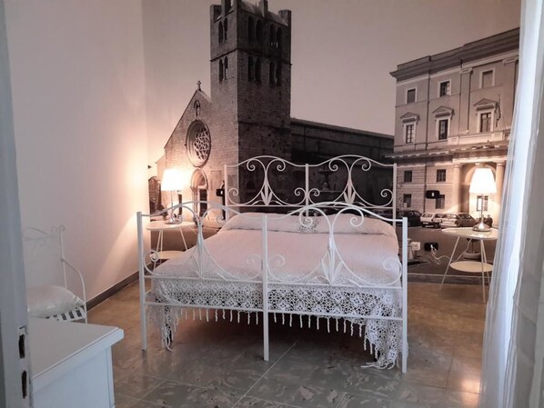 Deluxe Double Room (External Private Bathroom) | Individually decorated, individually furnished, free cribs/infant beds