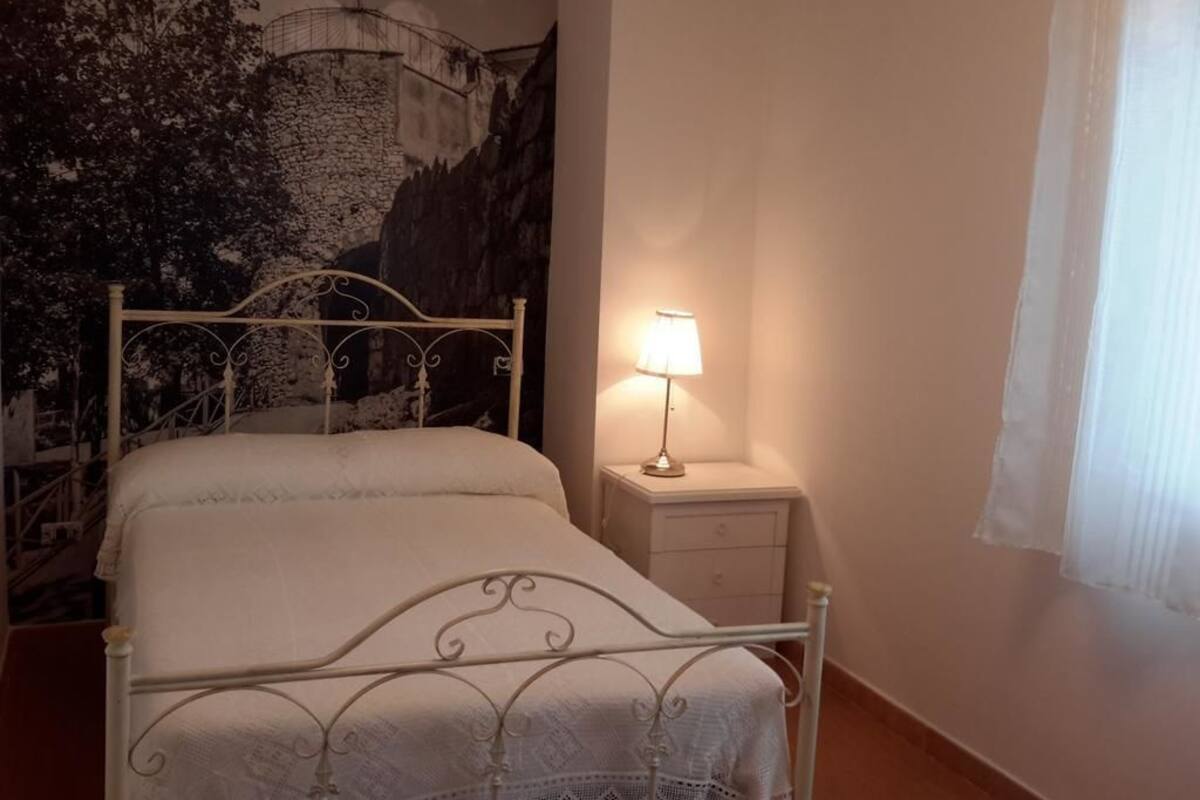 Double Room (External Private Bathroom) | Individually decorated, individually furnished, free cribs/infant beds