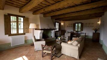 Vila, 6 kamar tidur | Ruang keluarga | TV