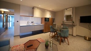Flat-screen TV - Atelier 24 (Sint-Pieters-Leeuw)
