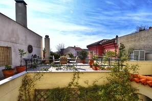Apartment | Terrace/patio - Athens Authentic Elegance (Athens)