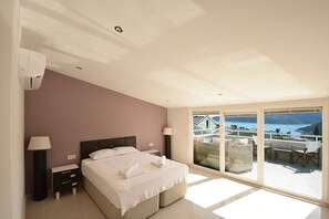 4 bedrooms, desk, iron/ironing board, free WiFi - Villa Burce (Kas)