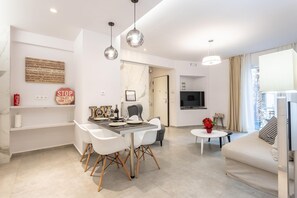 1 bedroom, in-room safe, iron/ironing board, travel cot - Stadium 1bdr HiEnd QuietFlat (Athens)