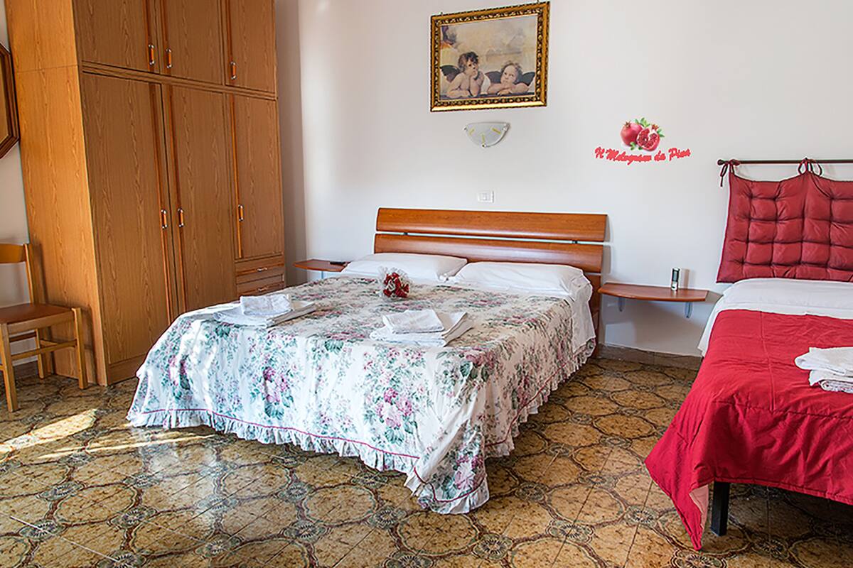 1 bedroom, desk, iron/ironing board, free WiFi