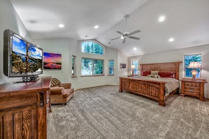 4 bedrooms, desk, iron/ironing board, free WiFi