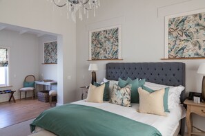 Suite Luxe | 1 chambre, literie de qualité supérieure, minibar