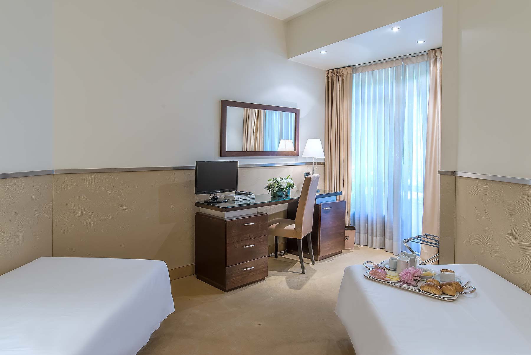 minibar, free wifi, bed sheets, wheelchair access