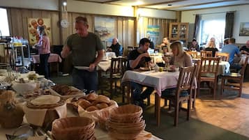 Petit-déjeuner buffet compris tous les jours