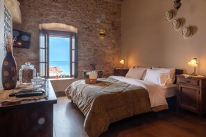 Μίνι μπαρ, χρηματοκιβώτιο στο δωμάτιο, γραφείο, ηχομόνωση 