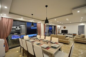 In-room dining - Villa Escalade (Kas)